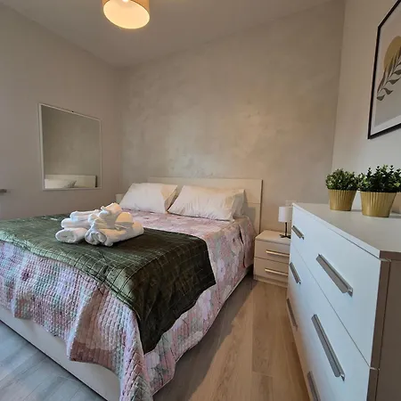 Peschiera Sun Apartment